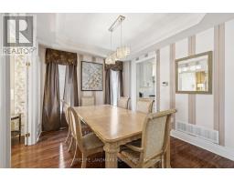 Kitchen - 166 Tower Hill Road, Richmond Hill, ON L4E4M1 Photo 6