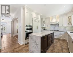 Primary Bedroom - 166 Tower Hill Road, Richmond Hill, ON L4E4M1 Photo 8