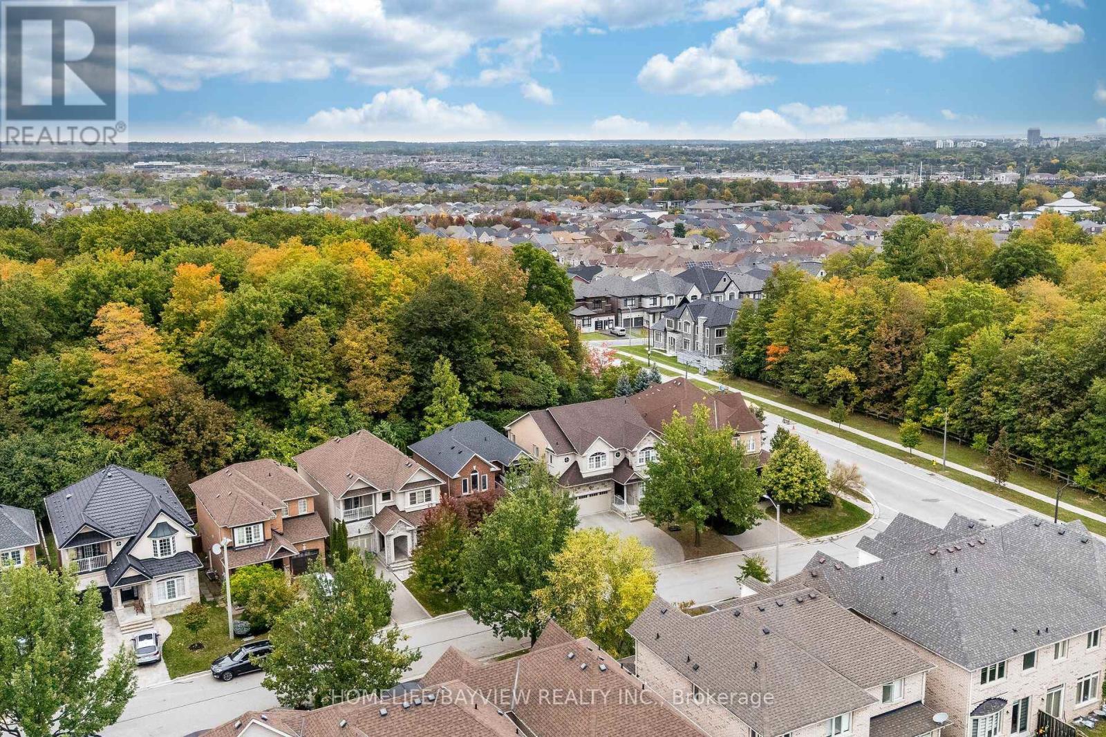 8 MATISSE TRAIL, Vaughan (Patterson) — photo 4