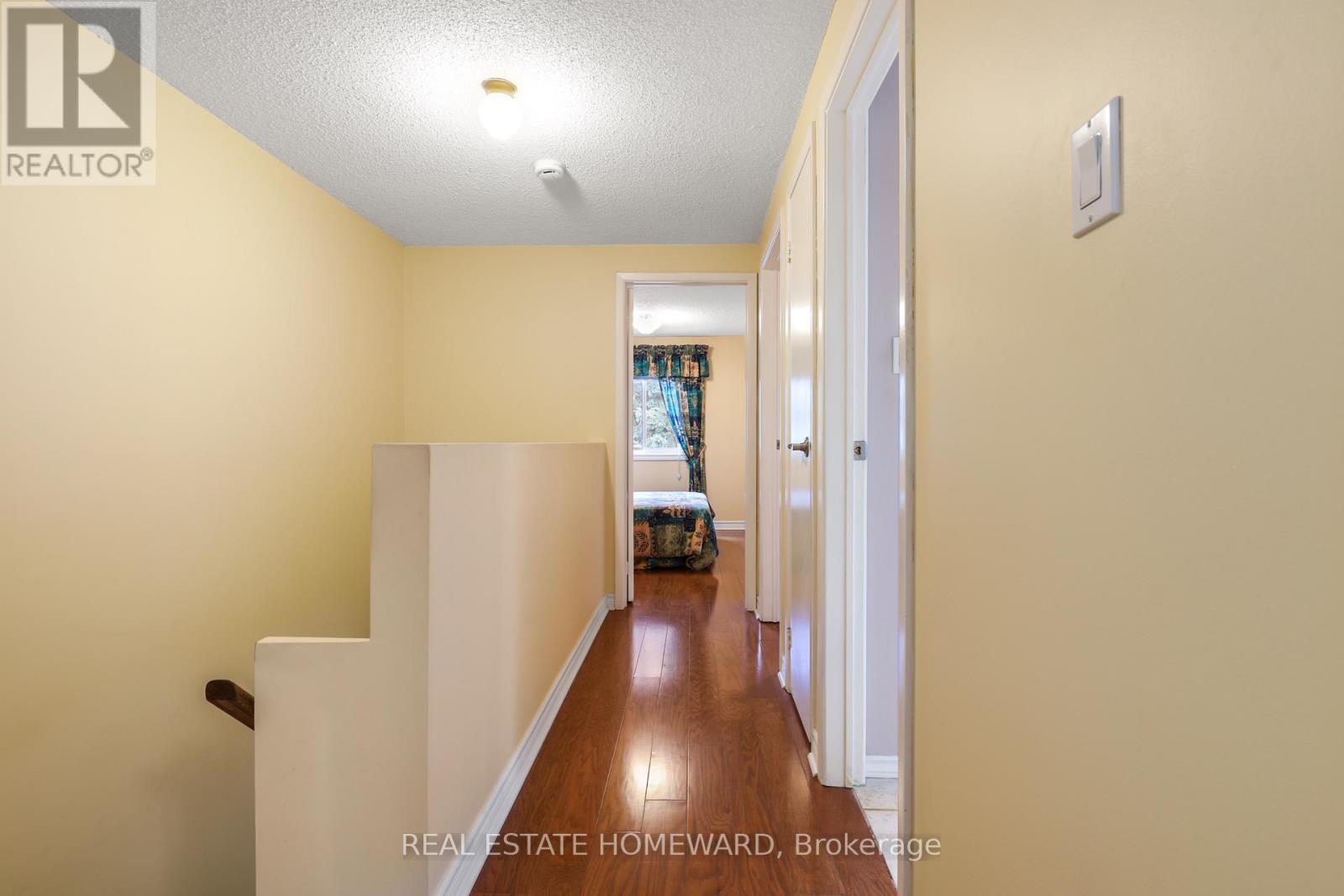 6399 COLEBROOK CRESCENT - 19