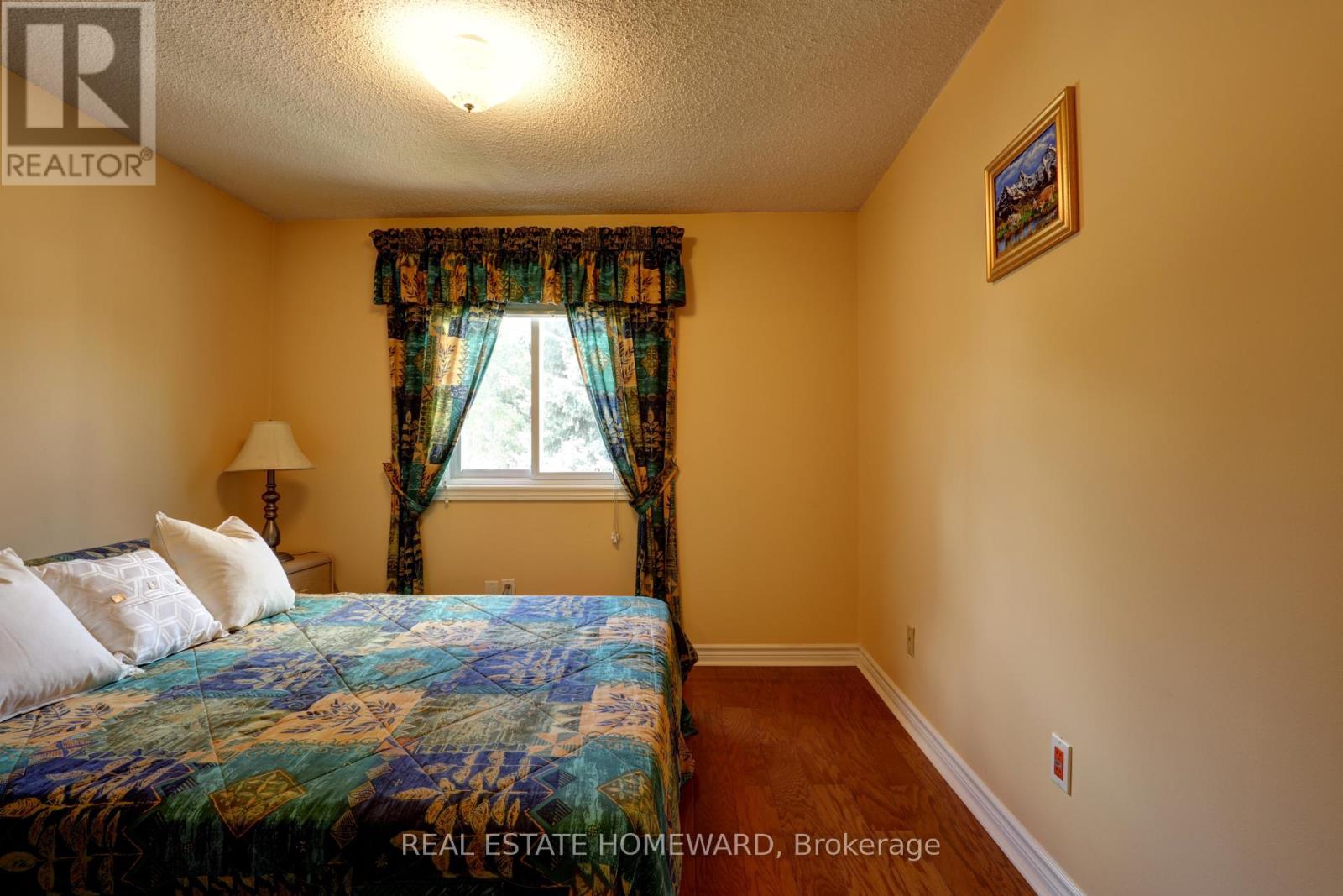 6399 COLEBROOK CRESCENT - 20