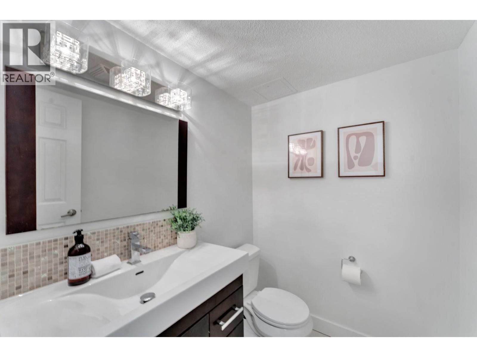 Photo of 101 2412 ALDER STREET 32