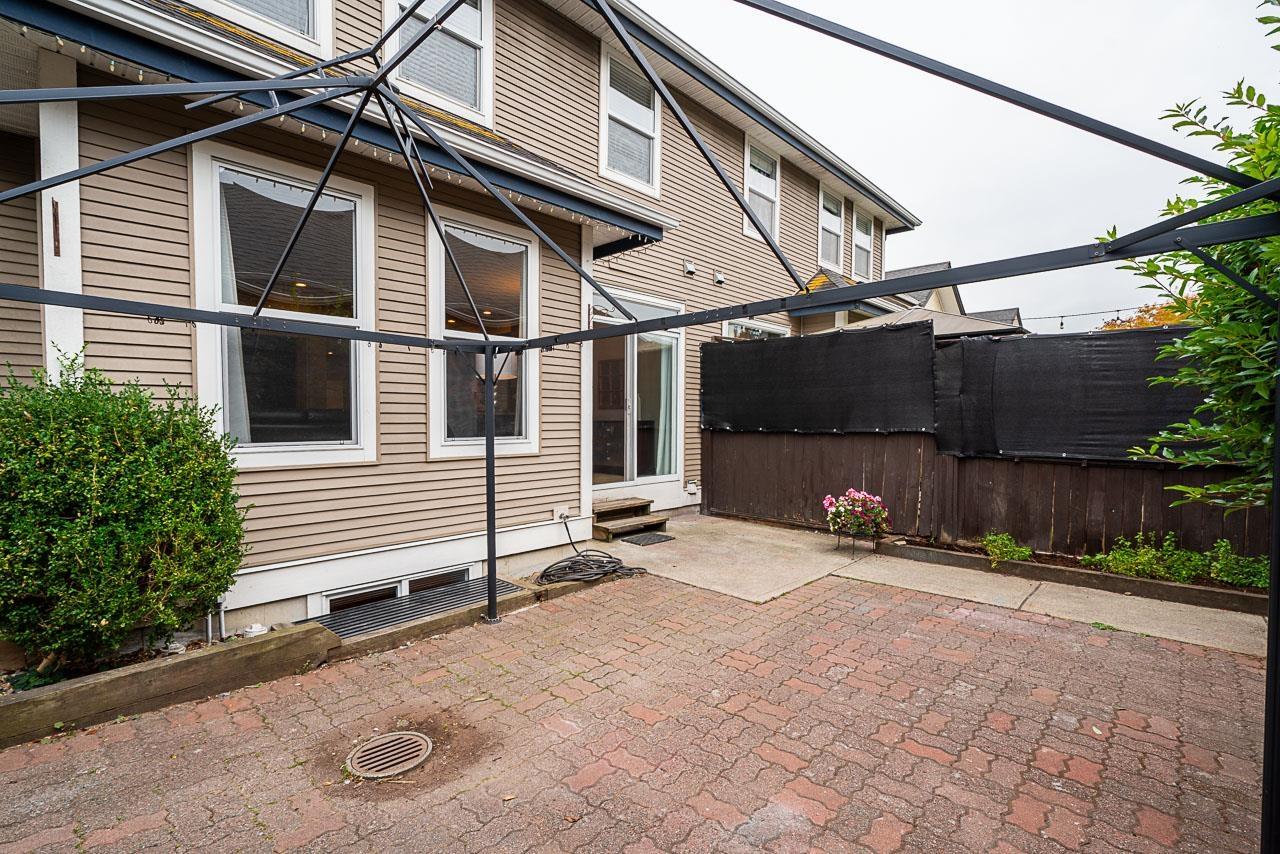 Photo of 4 18055 70TH AVENUE 30