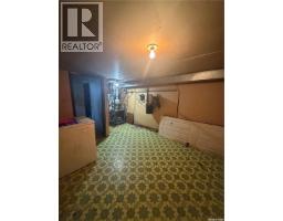 Laundry room - 318 25th Street E, Prince Albert, SK S6V1T1 Photo 10