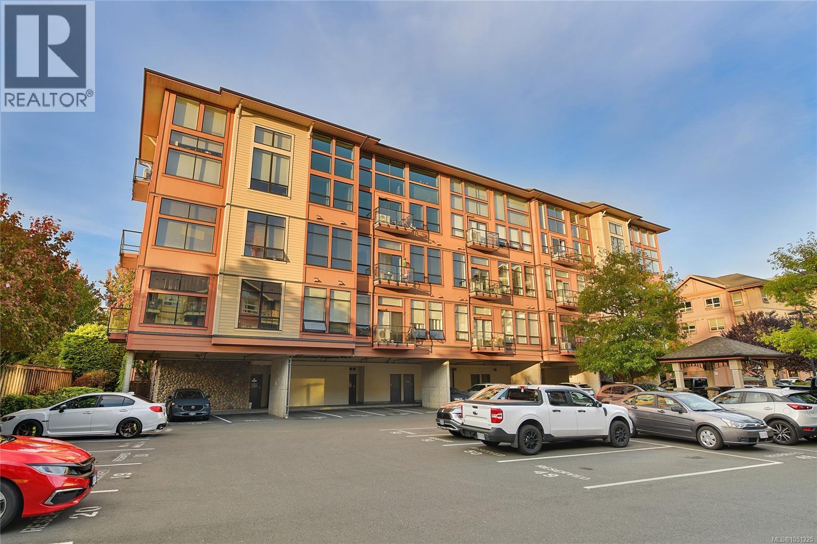#405 829 Goldstream Ave - Image 41