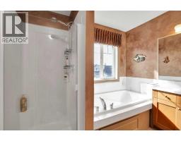 264 Willowmere Close, Chestermere, AB T1X1R3 Photo 36