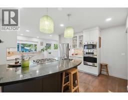 4pc Bathroom - 2515 19a Street Sw, Calgary, AB T2T4Z1 Photo 8