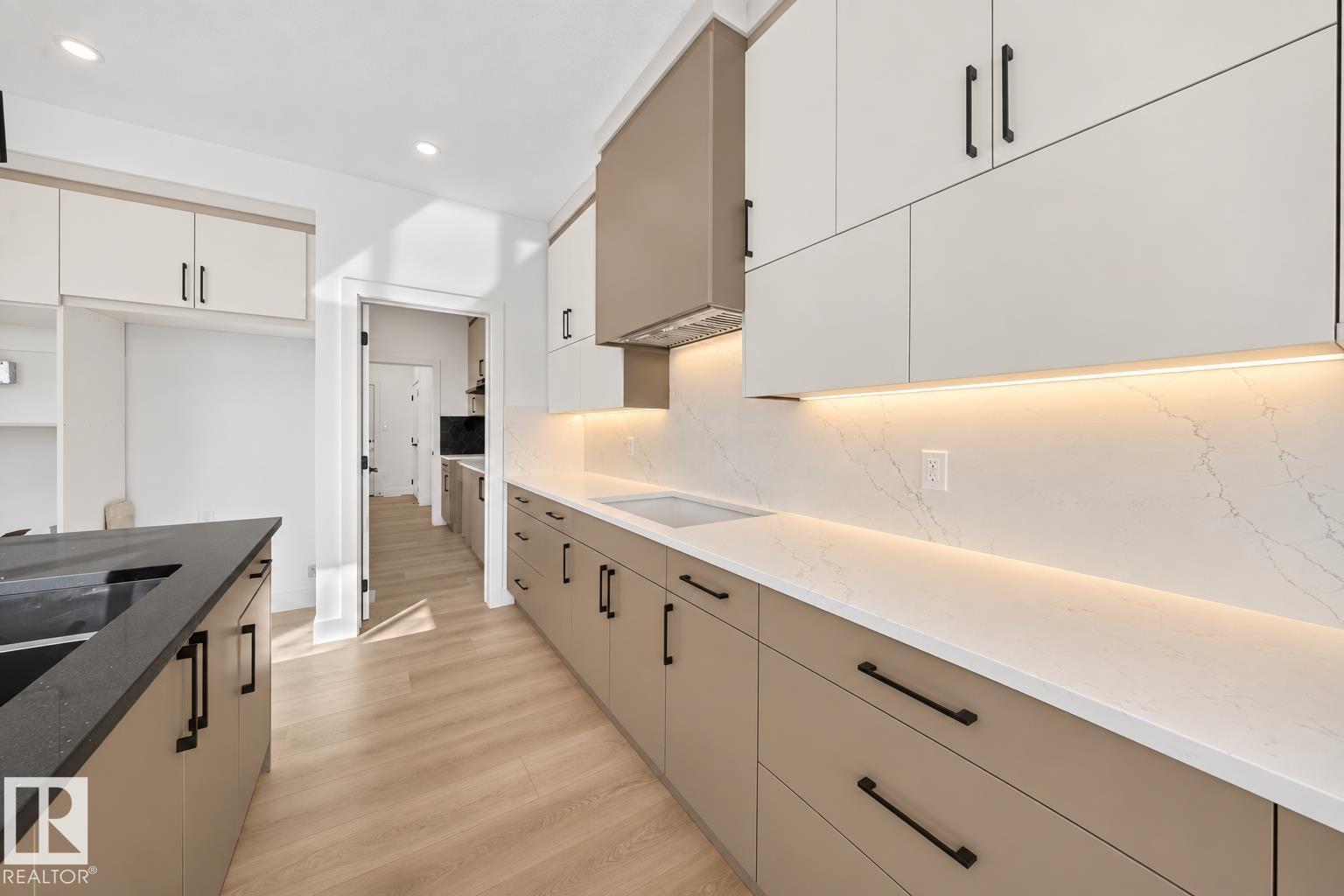 3119 9 ST NW - 11