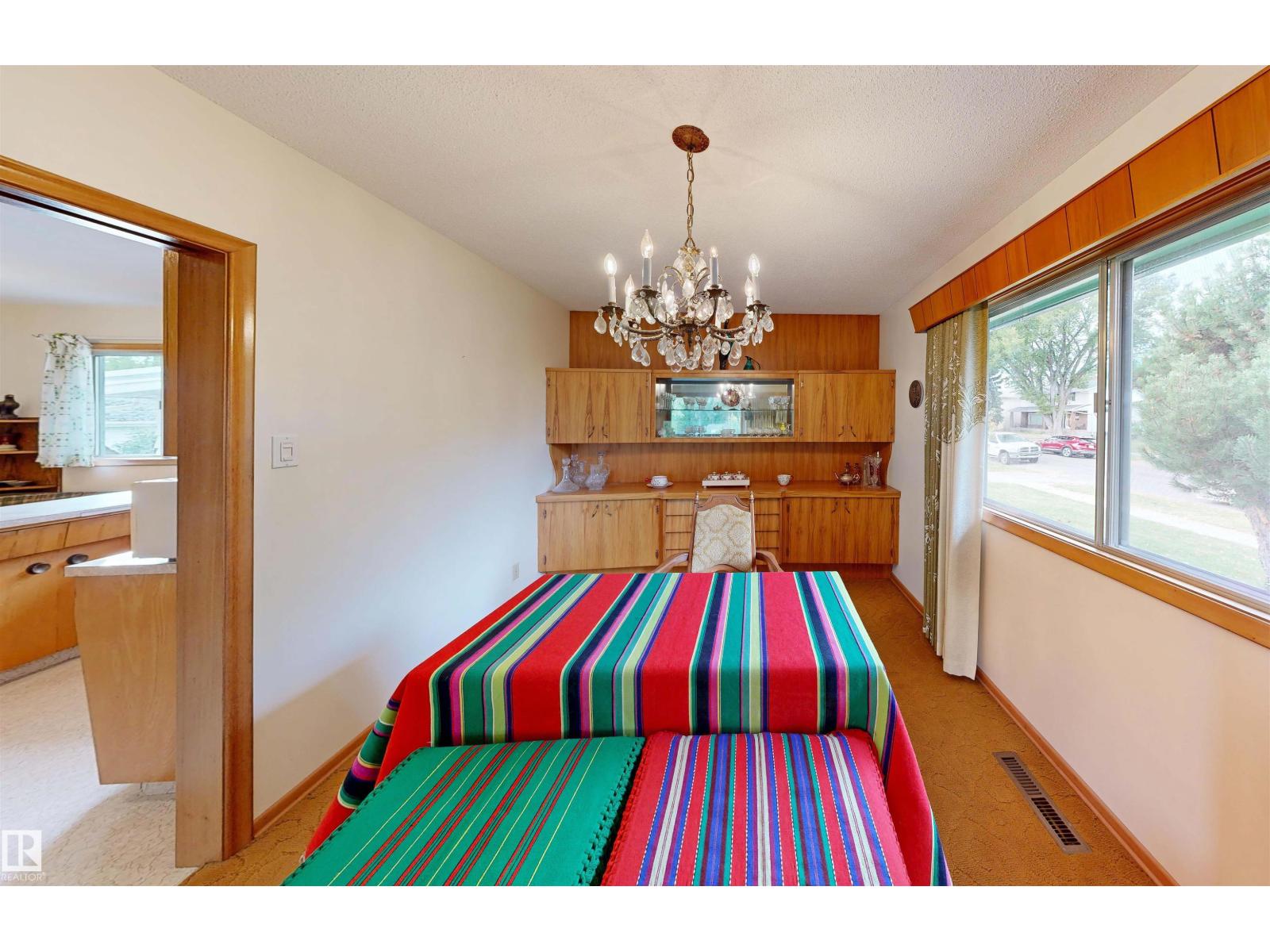 7923 ROWLAND RD NW - Image 23