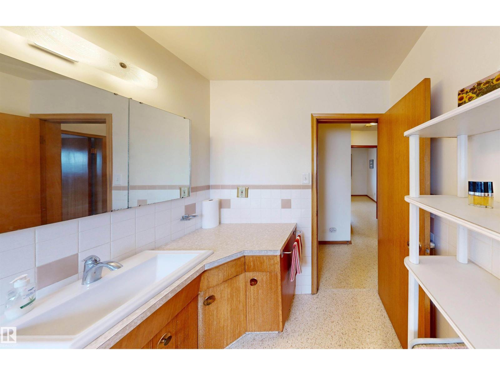 7923 ROWLAND RD NW - 35