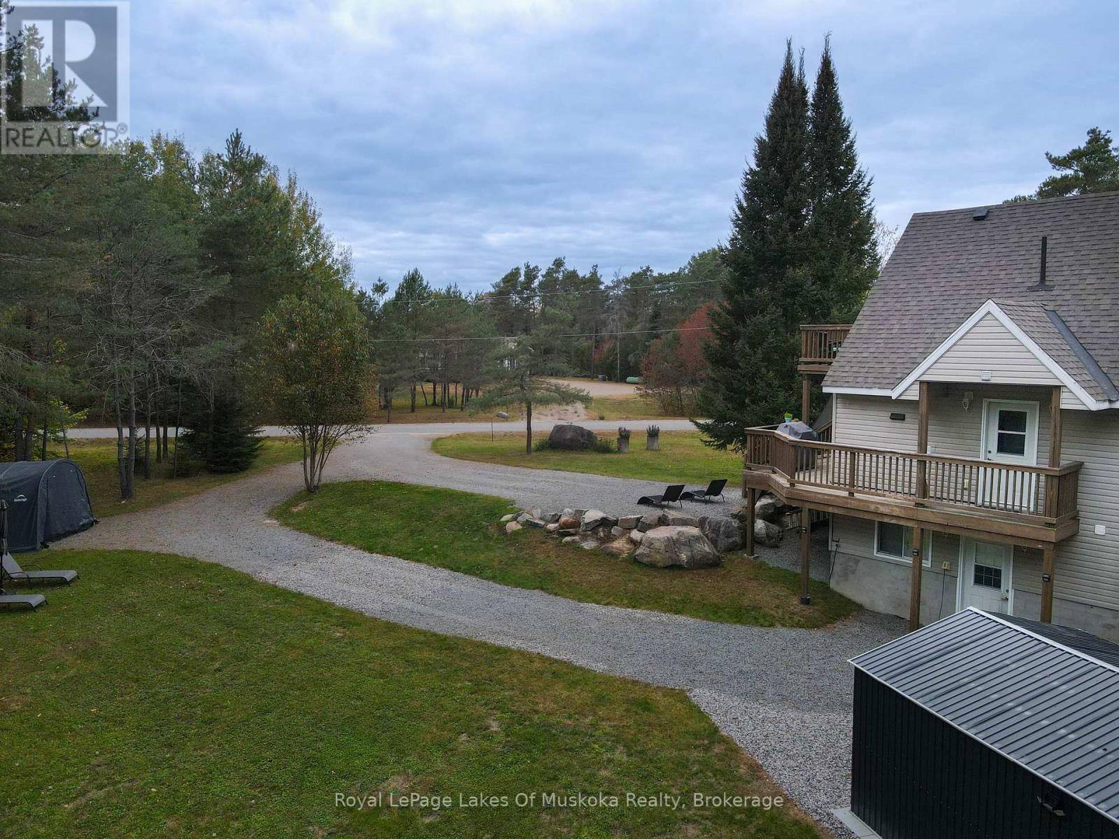 29 AMYLEE DRIVE - 28