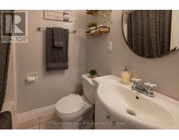 29 Amylee Drive, Perry, ON P0A1J0 Photo 19