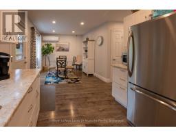 29 Amylee Drive, Perry, ON P0A1J0 Photo 9