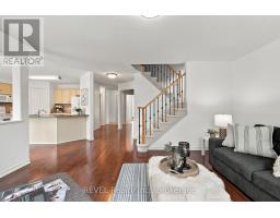 2097 Stornoway Street, Oshawa, ON L1L1C3 Photo 11