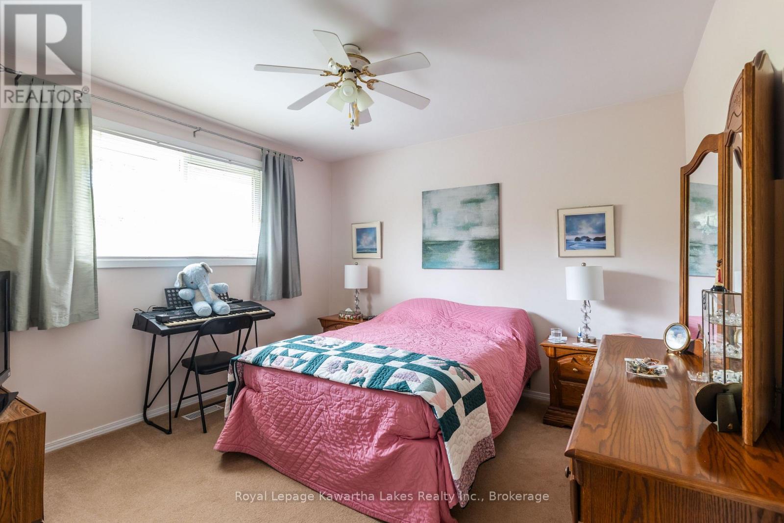 115 VICTORIA AVENUE N - 11