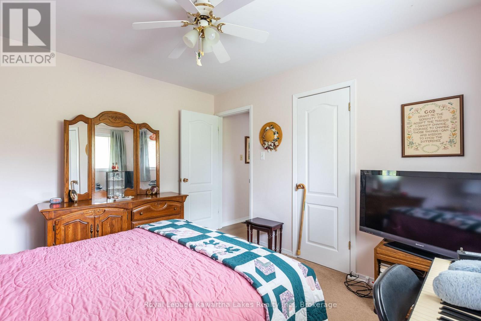 115 VICTORIA AVENUE N - 12