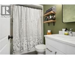 24 Landry Street, photo 17