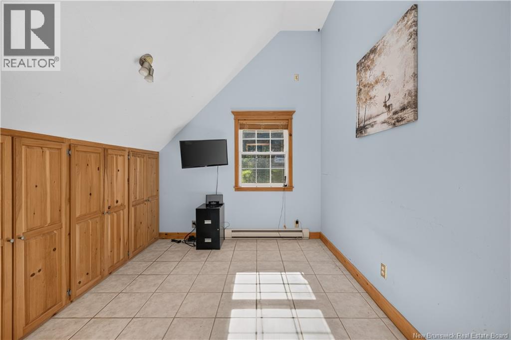 5 Brooks Road - Image 34