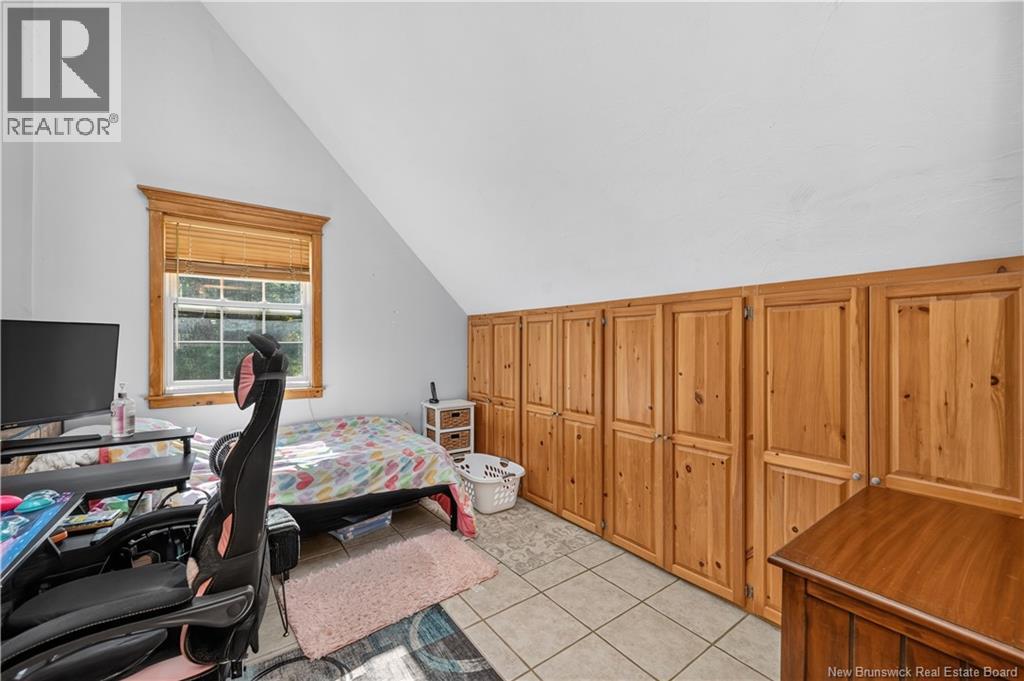 5 Brooks Road - Image 32