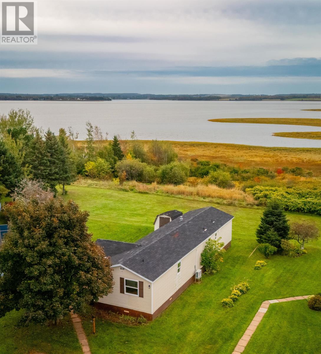 14 WINDJAMMER Crescent - 1