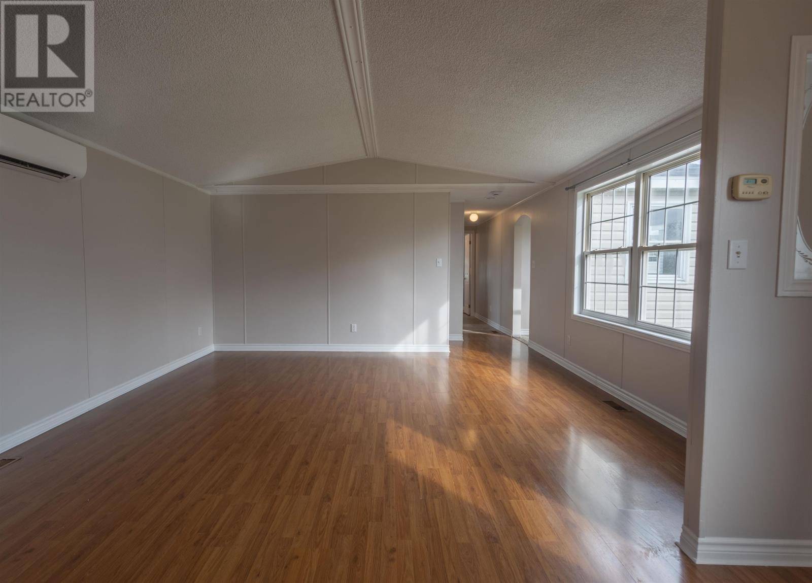 14 WINDJAMMER Crescent - Image 19