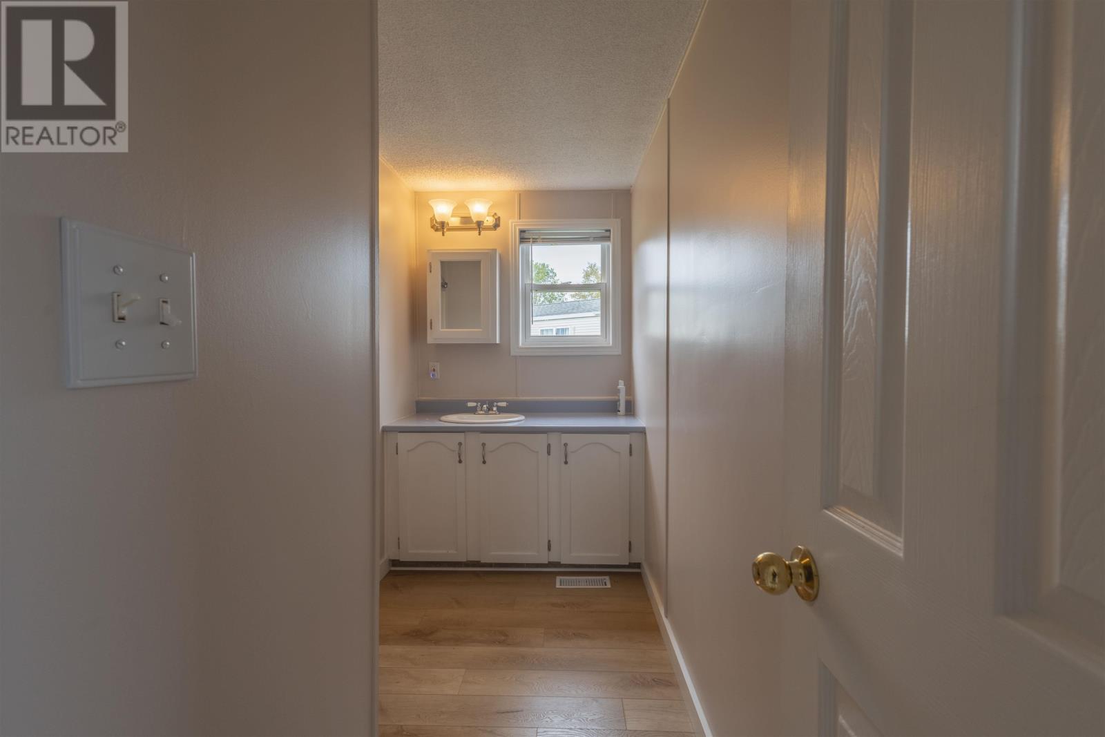 14 WINDJAMMER Crescent - Image 21