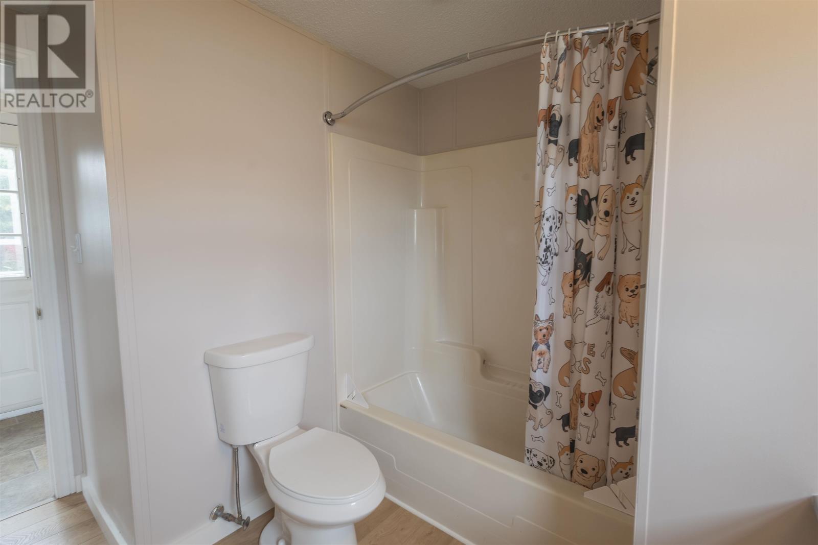 14 WINDJAMMER Crescent - Image 23