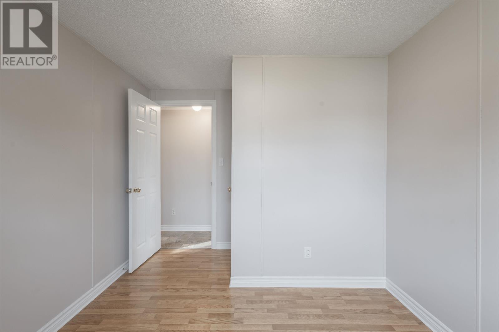 14 WINDJAMMER Crescent - Image 6