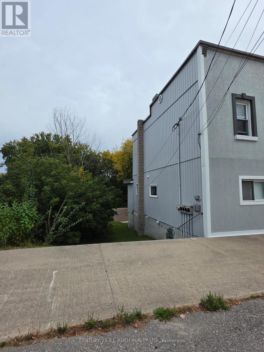 757 FOURTH AVENUE - 4