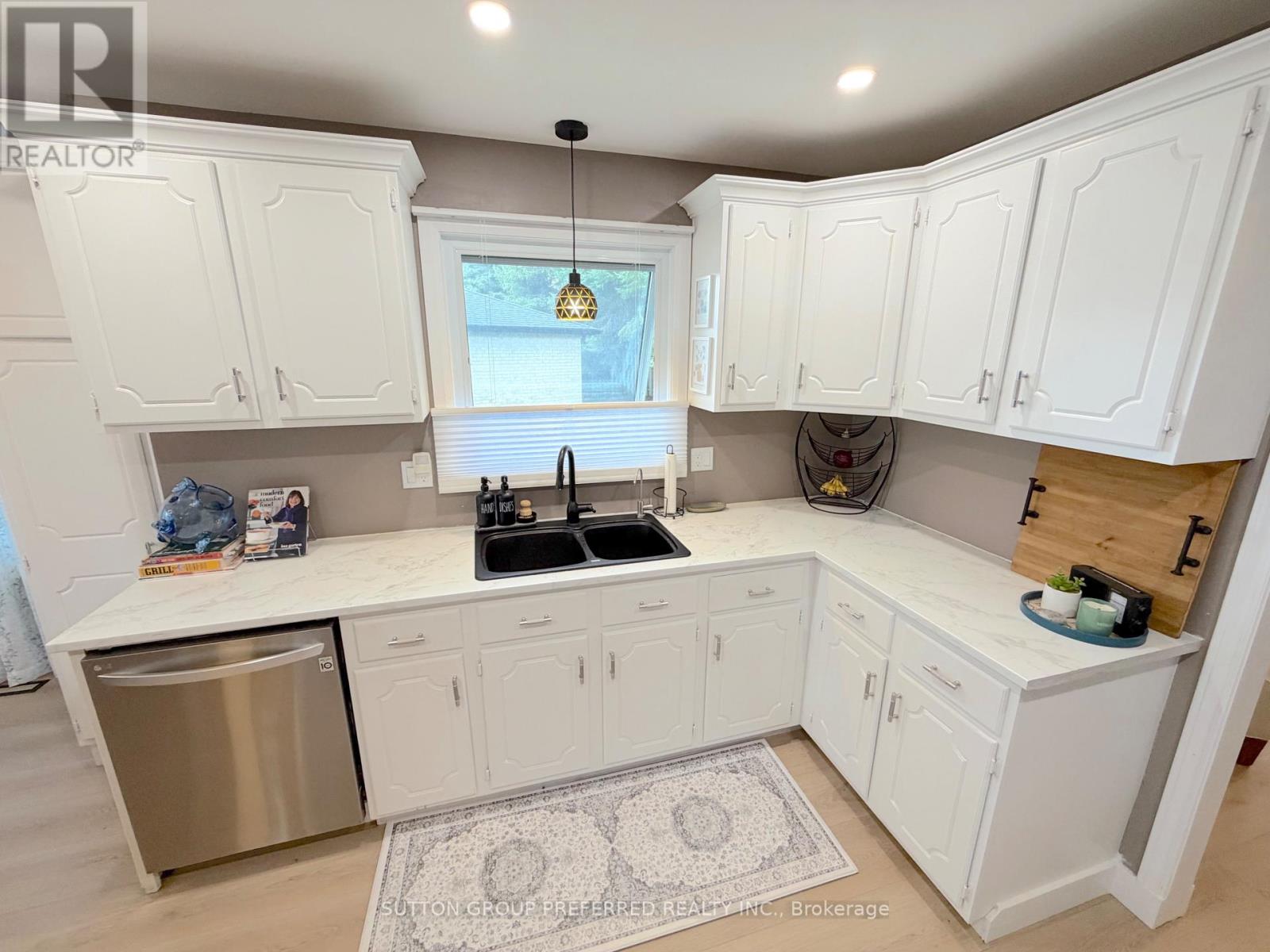 #4 163 PINE VALLEY DRIVE - 10