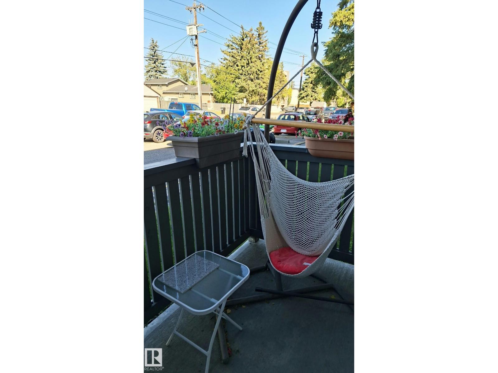 #109 10838 108 ST NW - 11