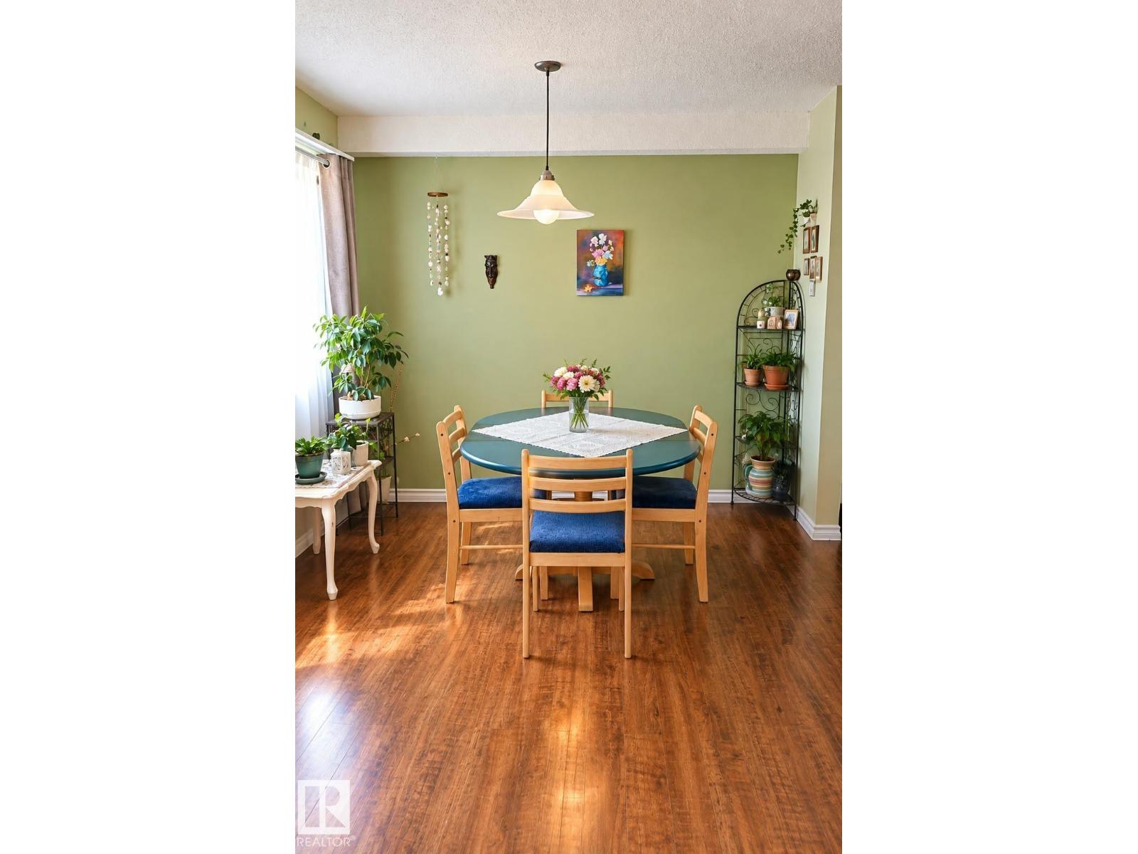 #109 10838 108 ST NW - 5