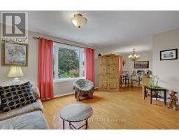 11 Courtney Road, Ottawa, ON K2L1L9 Photo 13