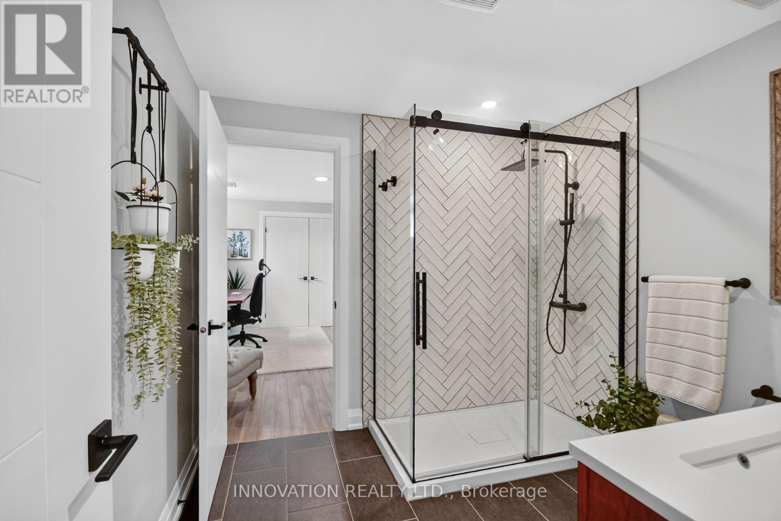 1810 CEDARLAKES WAY - 36