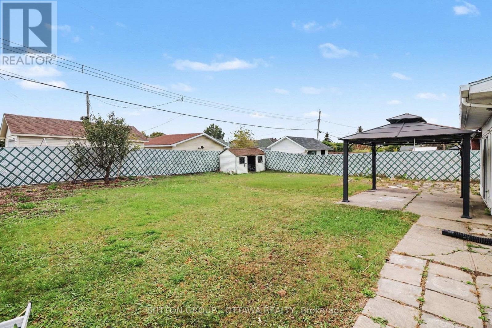 678 REJANE CRESCENT - 27