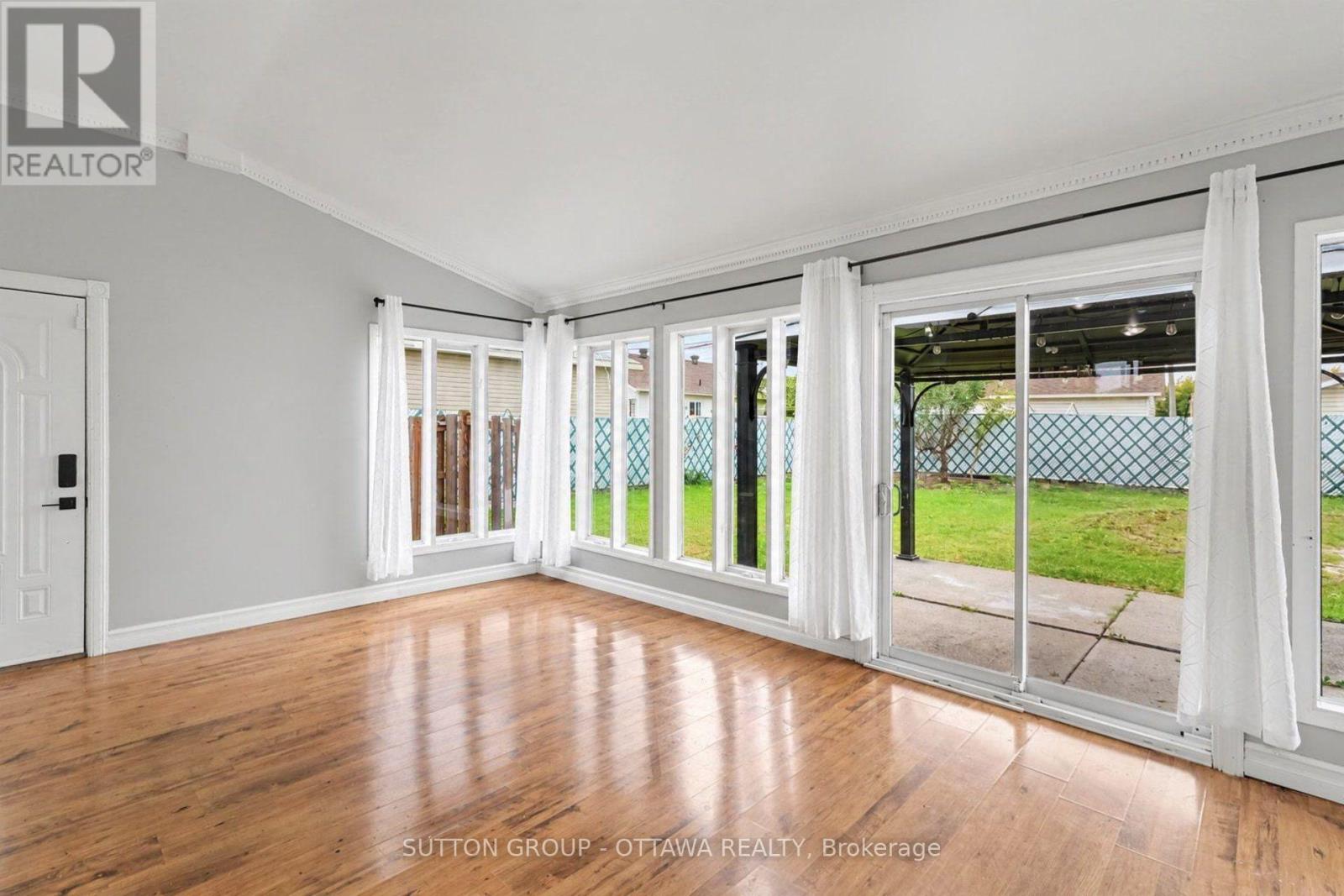 678 REJANE CRESCENT - 9