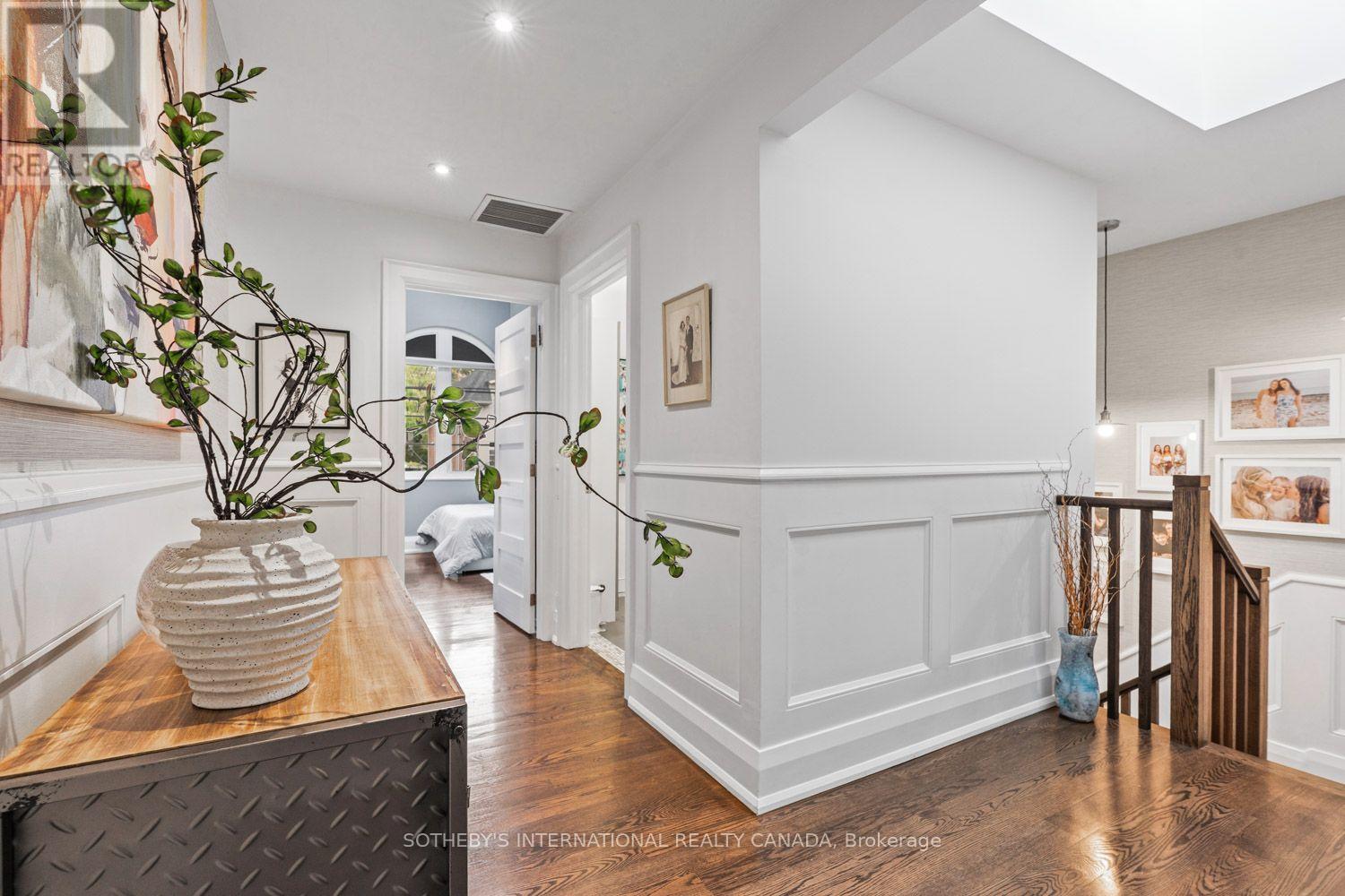 329 BROADWAY AVENUE - 25