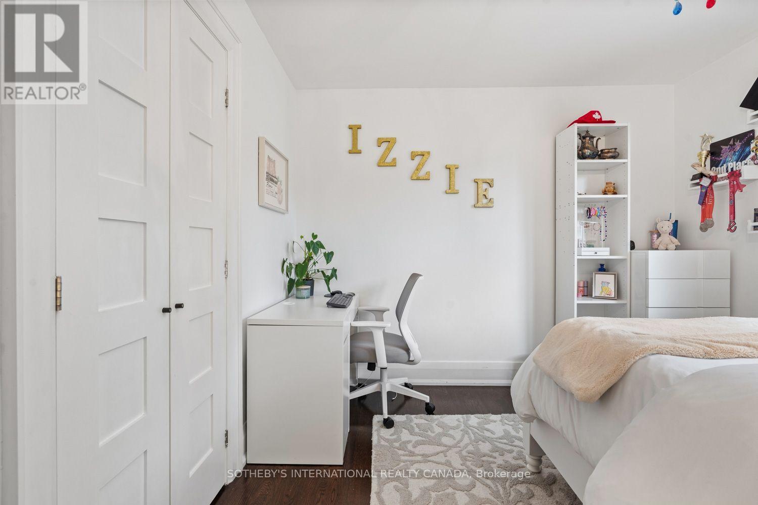 329 BROADWAY AVENUE - 34