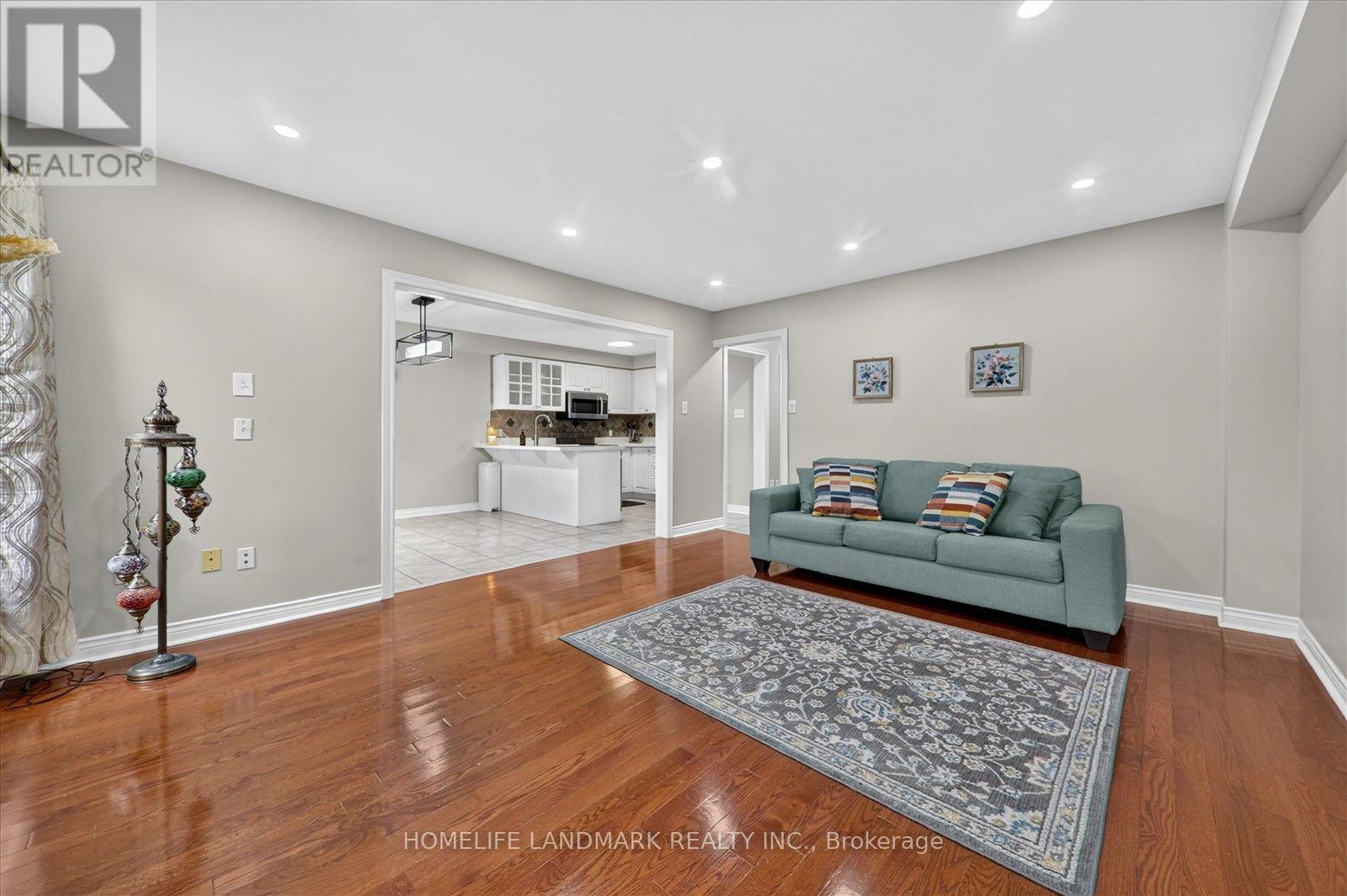 14 FLOREE STREET - 11