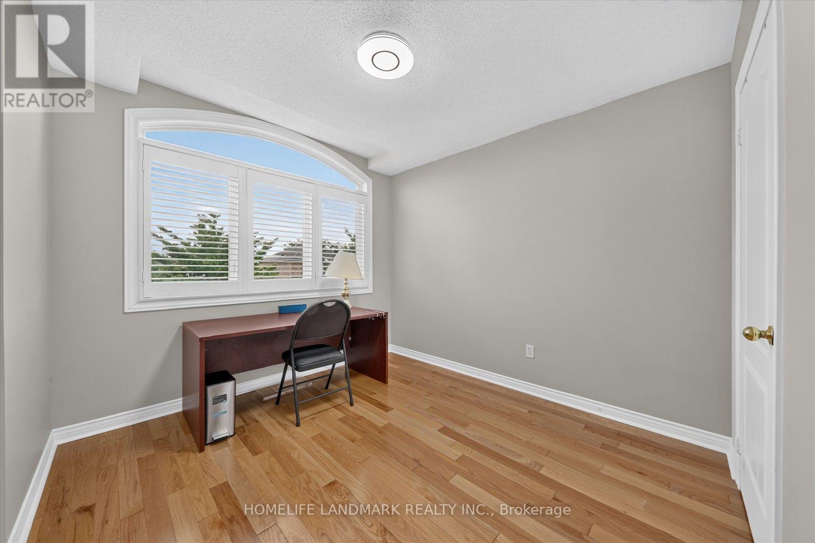 14 FLOREE STREET - 28