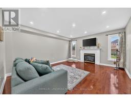 14 Floree Street, Whitby, ON L1R3B2 Photo 12