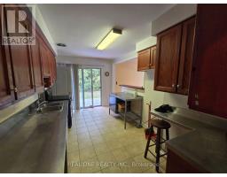 389 Kerrybrook Drive, Richmond Hill, ON L4C3R4 Photo 10