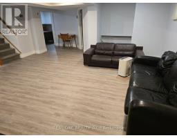389 Kerrybrook Drive, Richmond Hill, ON L4C3R4 Photo 24