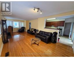 Great room - 389 Kerrybrook Drive, Richmond Hill, ON L4C3R4 Photo 7