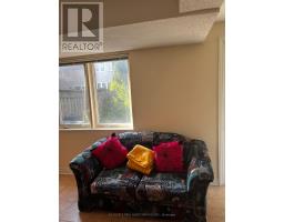 Lower - 62 Grover Hill Avenue, Richmond Hill, ON L4S1T6 Photo 6