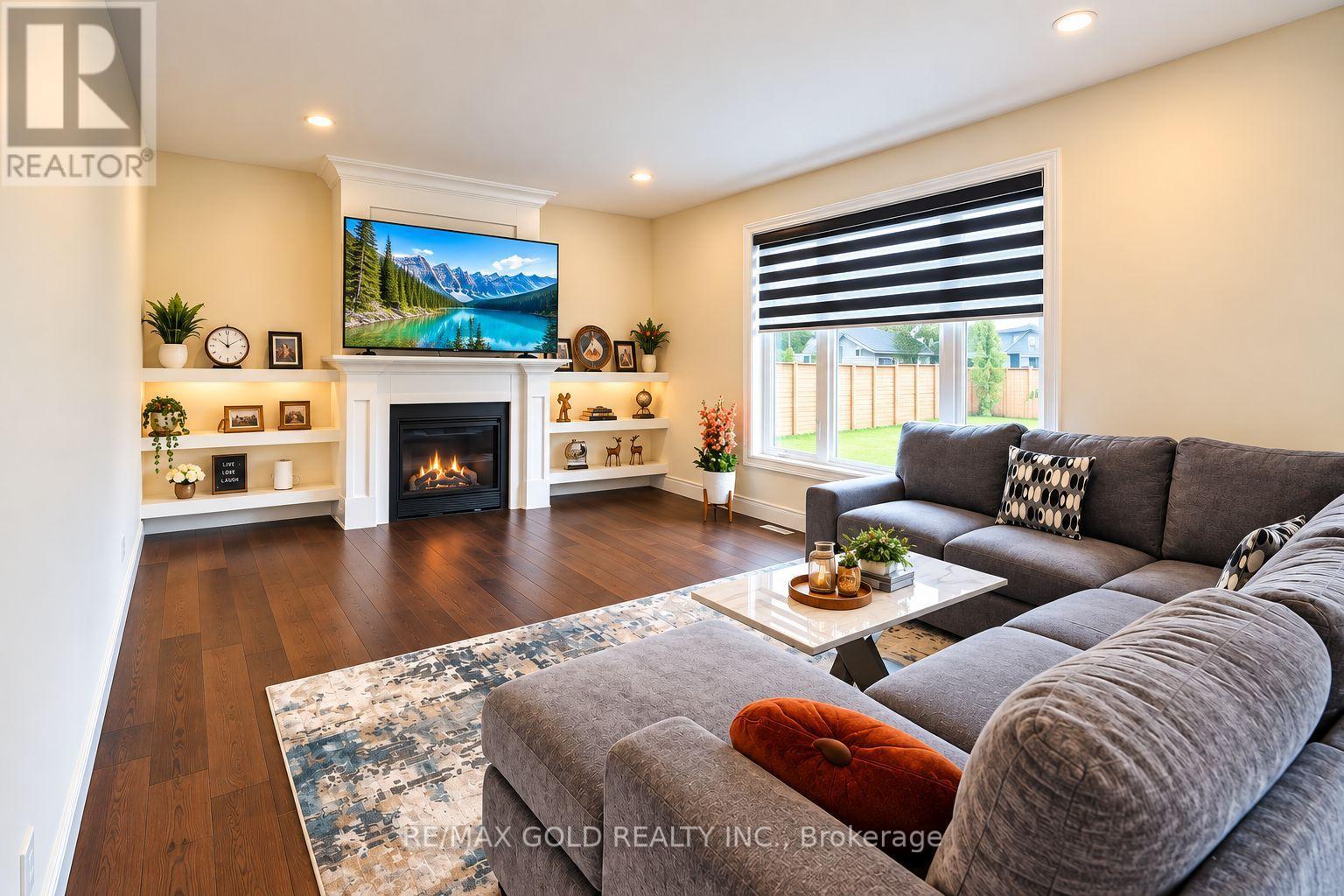 53 HAZELWOOD PASS - 28
