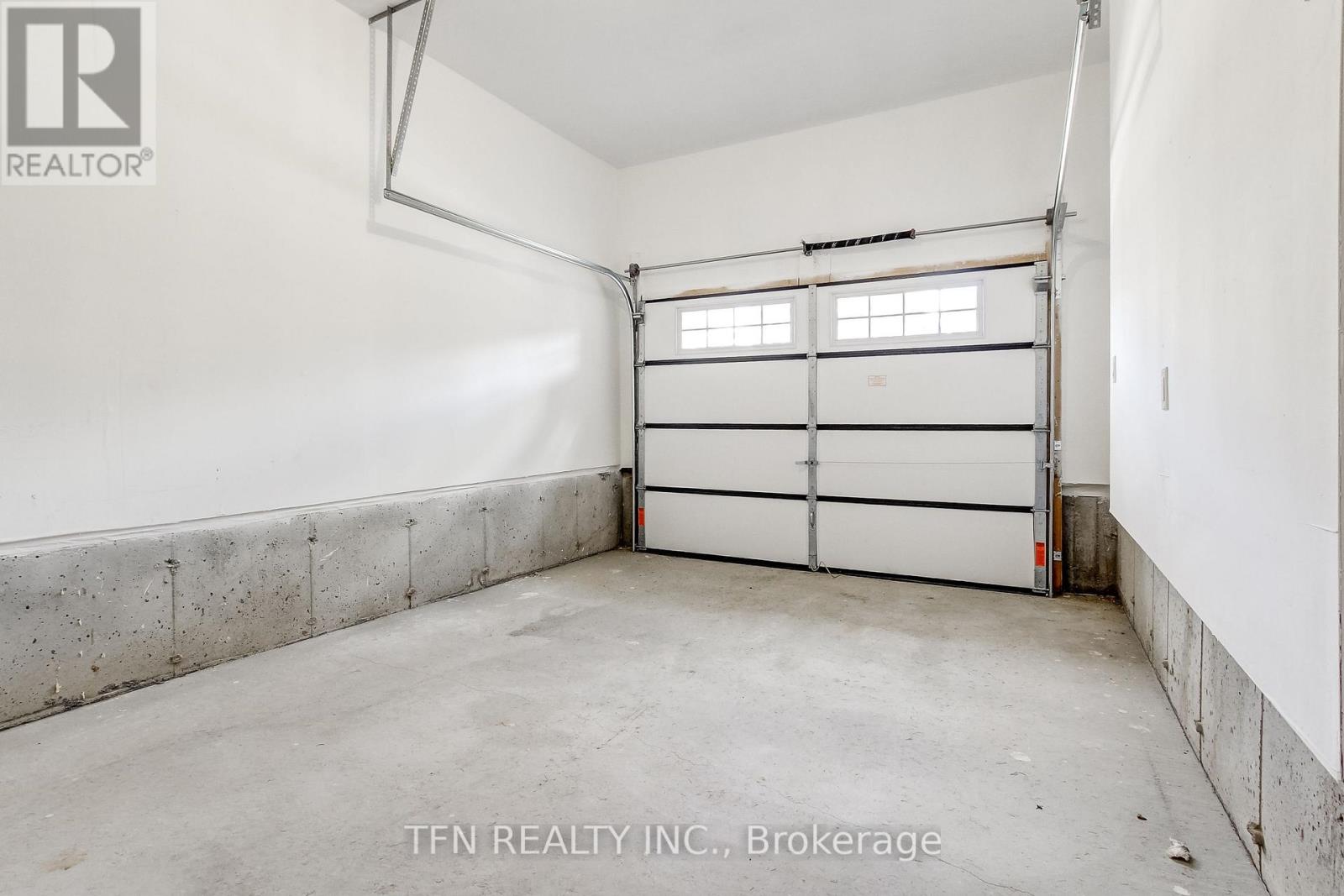 86 MCGILL AVENUE - 42