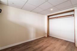 761 Hoskin Avenue, Winnipeg, MB R2K2A1 Photo 25