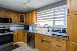 3pc Bathroom - 71 Rougeau Avenue, Winnipeg, MB R2C3X5 Photo 10