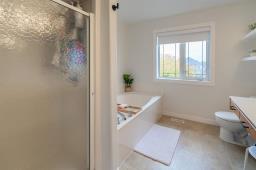 136 Swinford Way, Winnipeg, MB R2V4X3 Photo 25